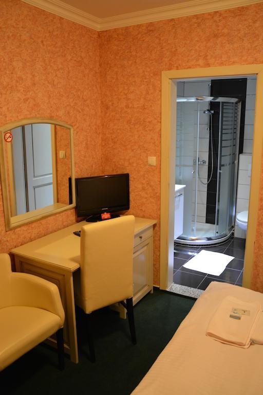 يوبوسكي Motel Most المظهر الخارجي الصورة