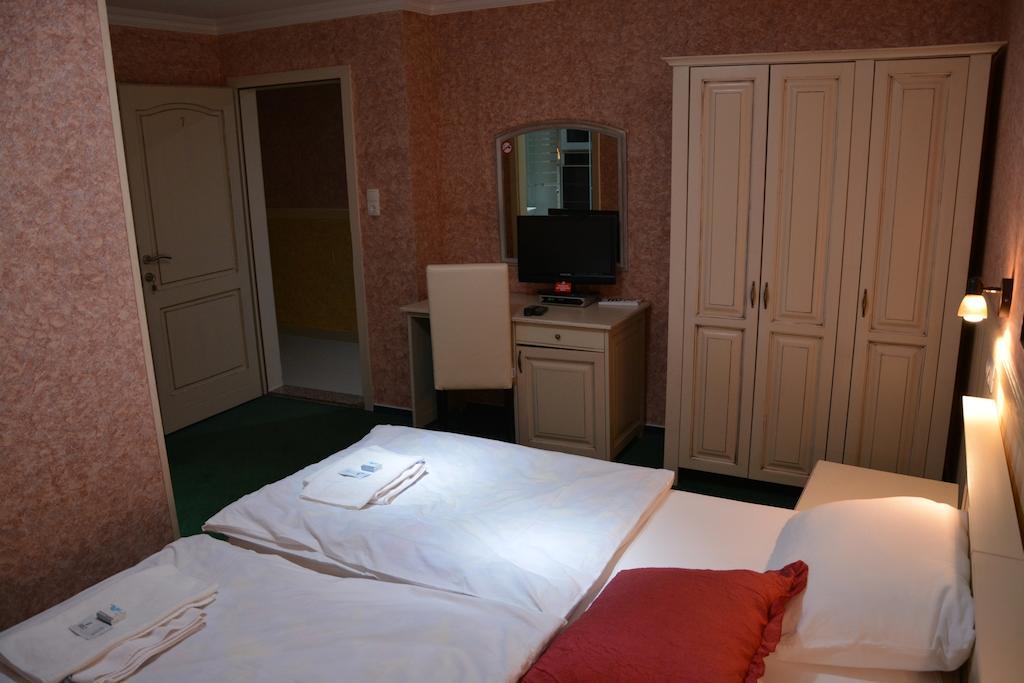 يوبوسكي Motel Most المظهر الخارجي الصورة
