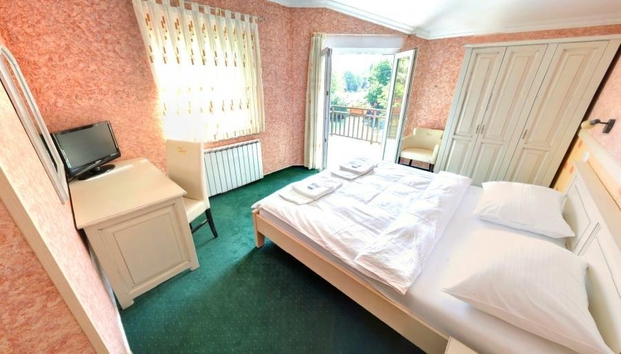 يوبوسكي Motel Most المظهر الخارجي الصورة