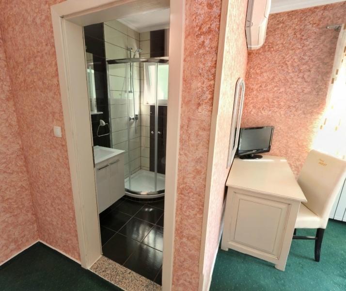 يوبوسكي Motel Most المظهر الخارجي الصورة